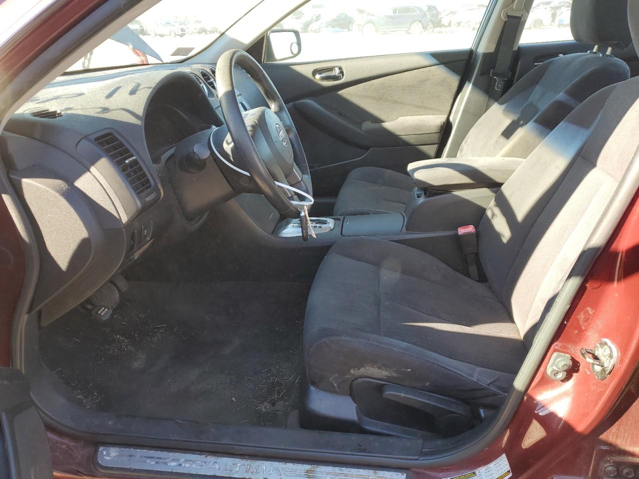 2010 Nissan Altima - Image 7