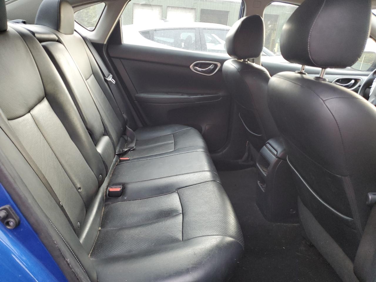 2015 Nissan Sentra - Image 10