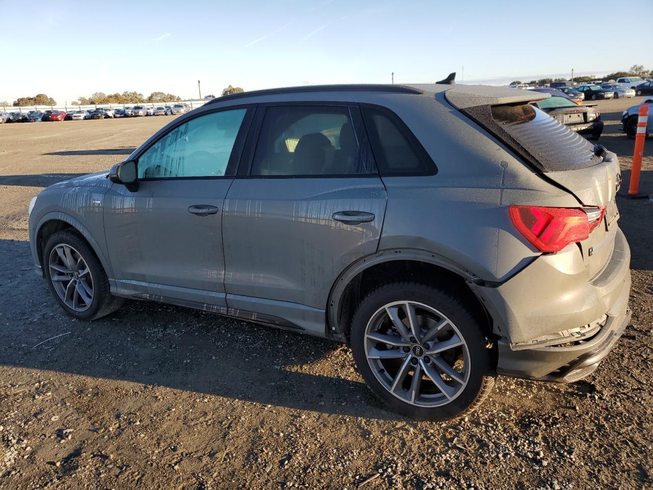 VIN WA1EECF32N1044815 2022 AUDI Q3 no.2