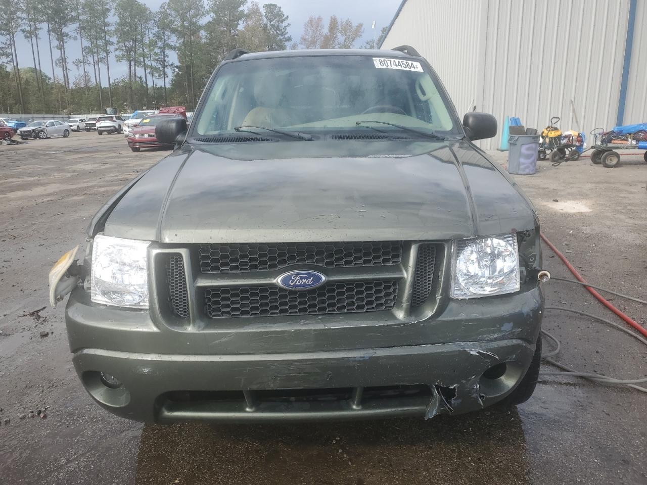 2004 Ford Explorer - Image 5