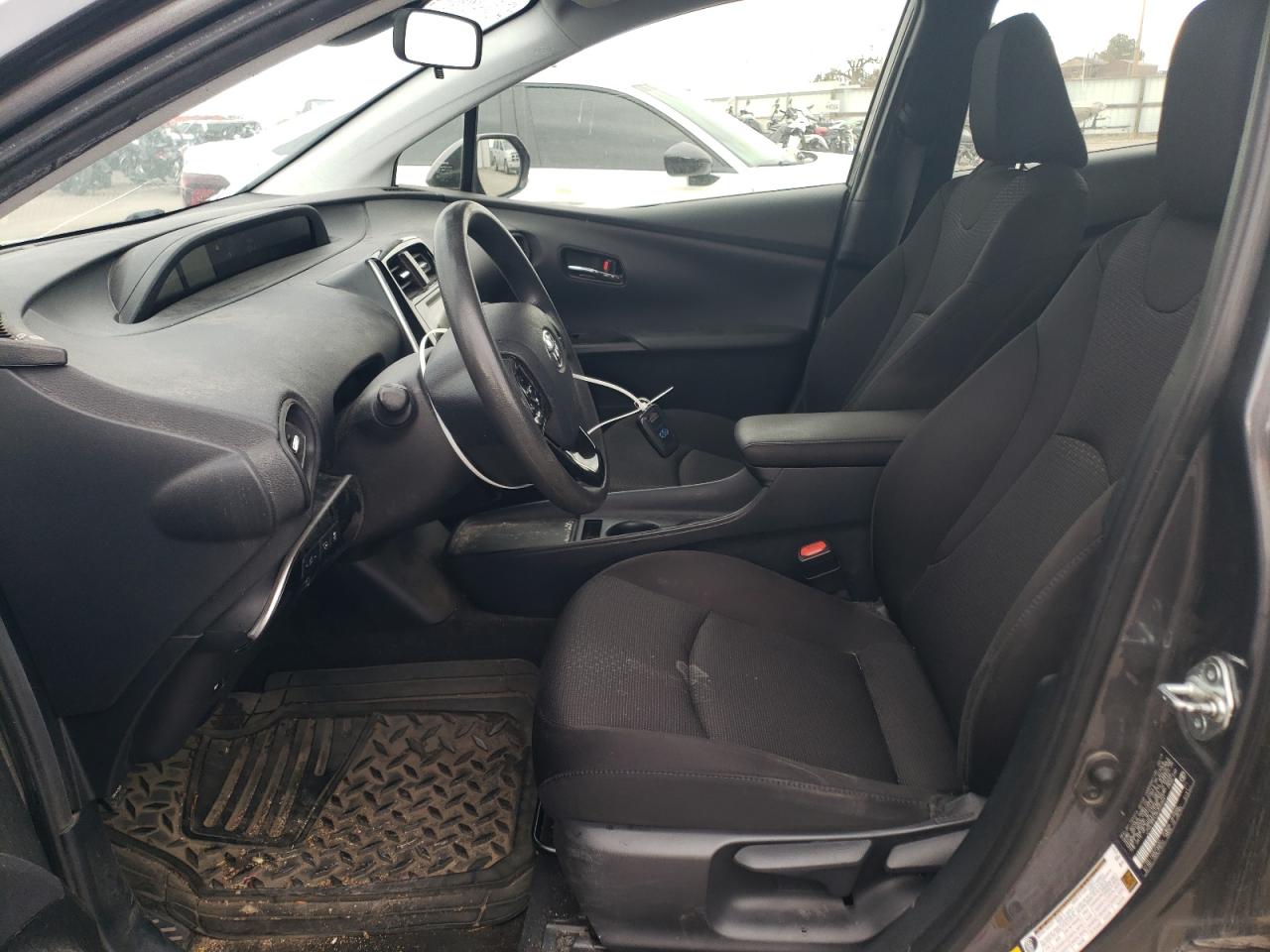 2019 Toyota Prius - Image 7