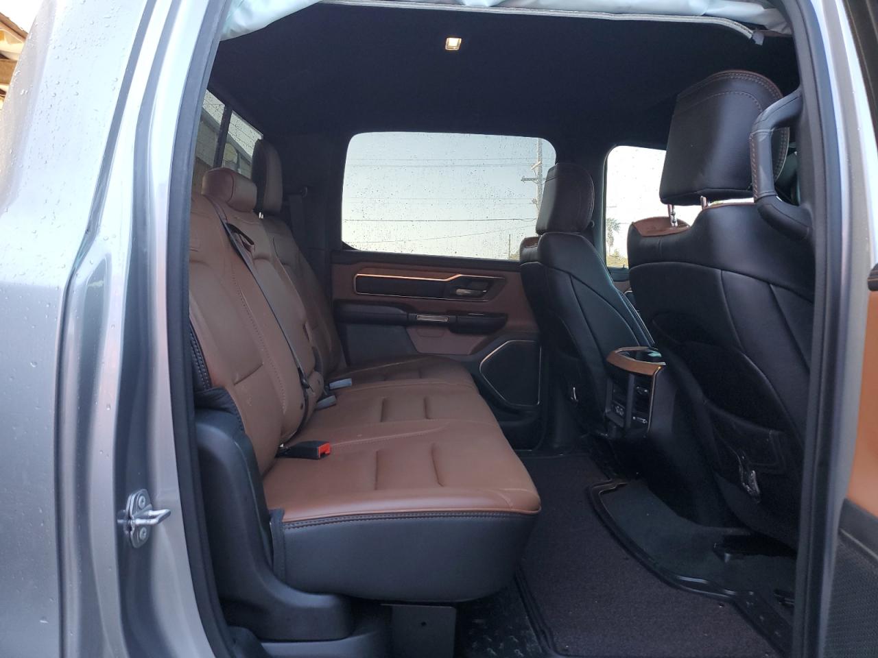 2022 RAM 1500 - Image 10