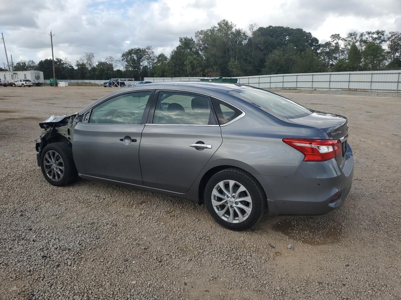 2019 Nissan Sentra - Image 2