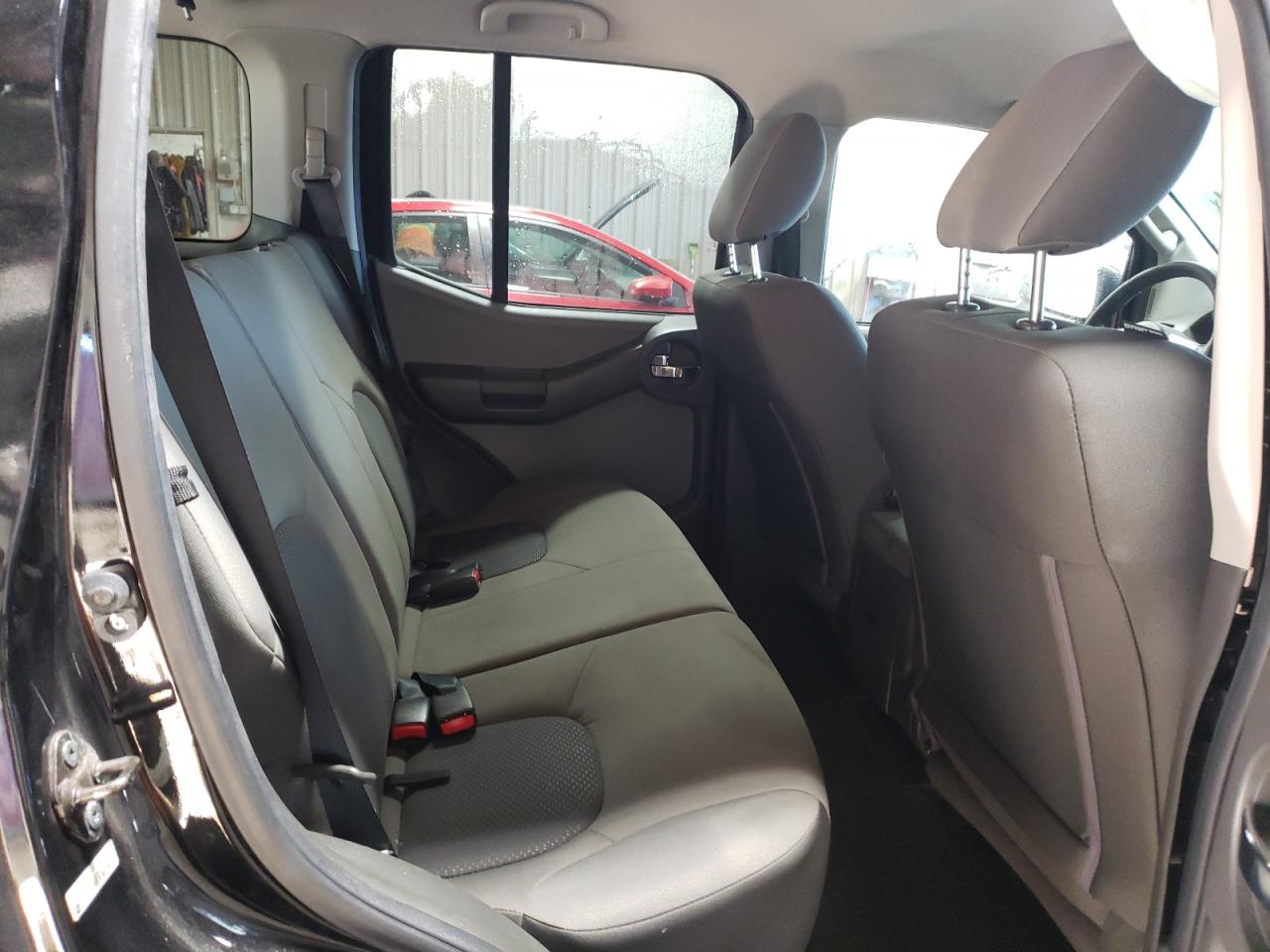 2015 Nissan XTerra - Image 10