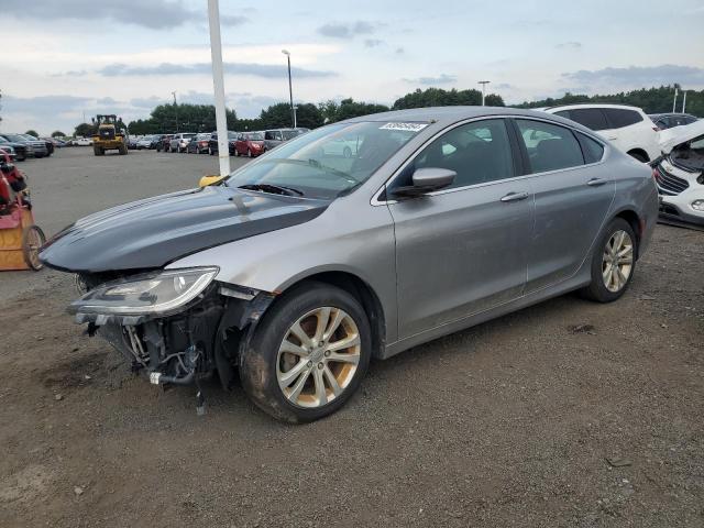 2015 Chrysler 200 Limited na sprzedaż w East Granby, CT - Front End