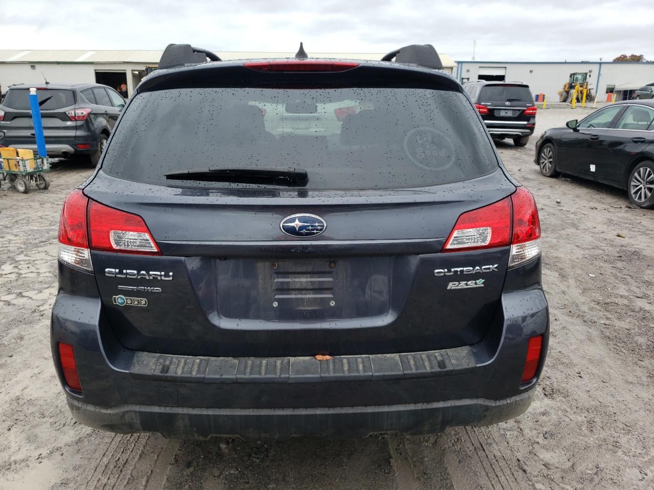 2011 Subaru Outback - Image 6