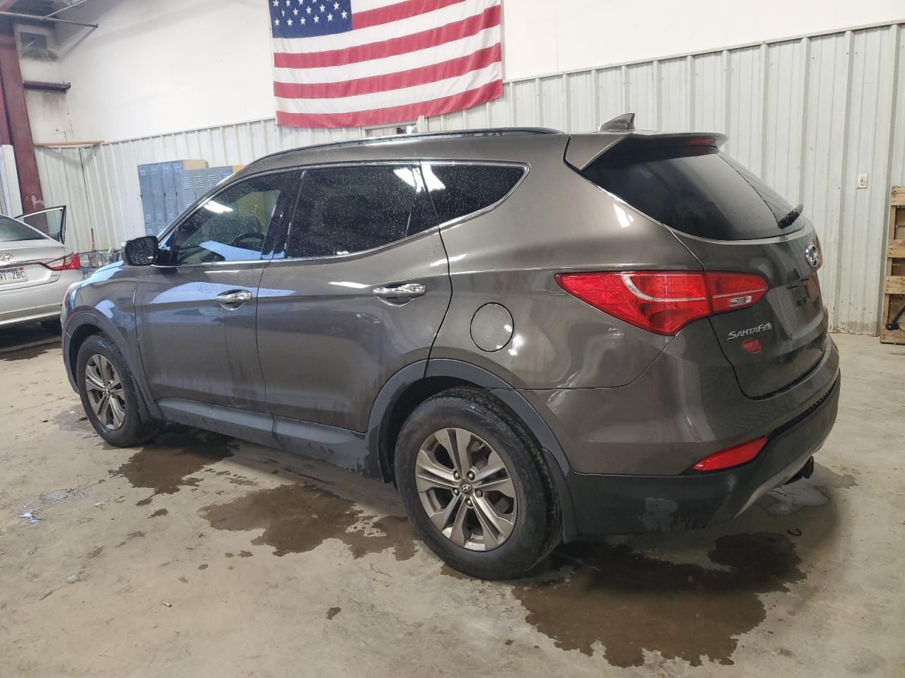 2014 Hyundai Santa Fe - Image 2