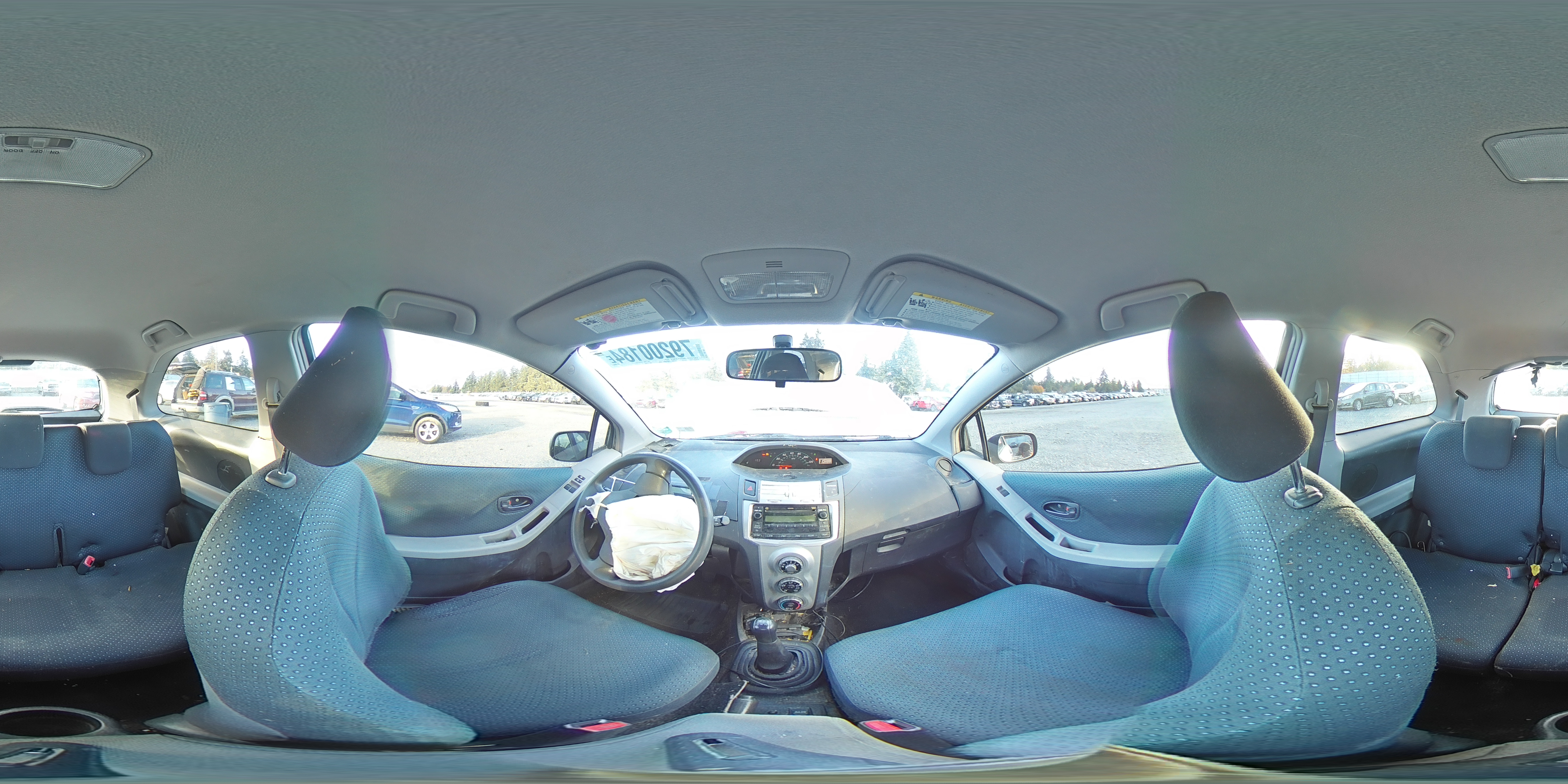 2008 Toyota Yaris - Image 12