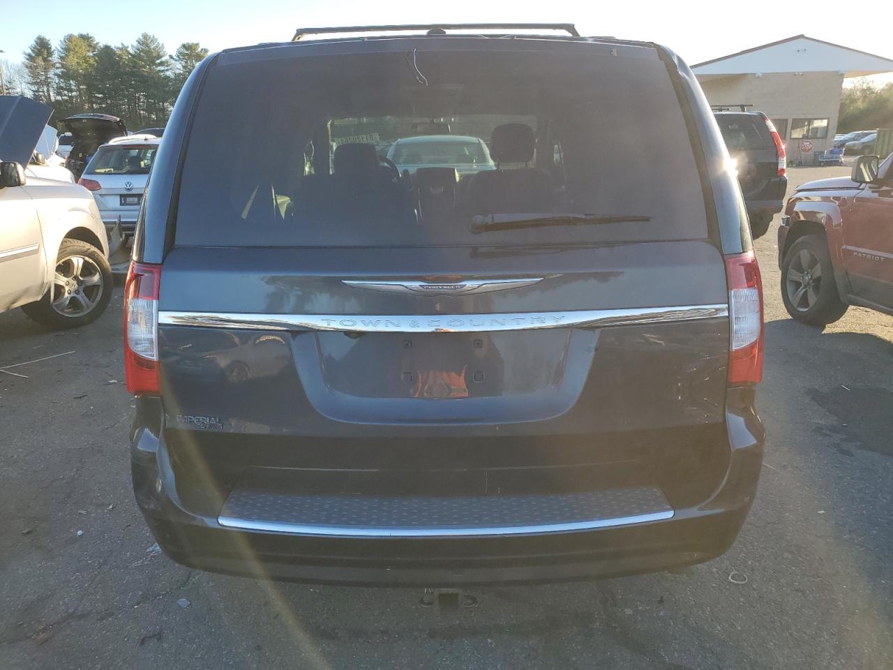 2014 Chrysler Town & Country Touring VIN: 2C4RC1BG3ER257259 Lot: 81129264