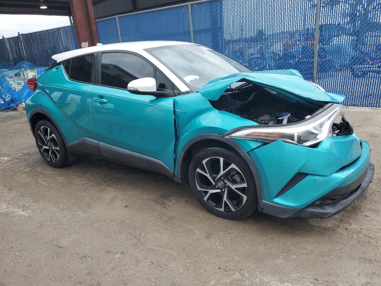 VIN NMTKHMBX3JR037379 2018 TOYOTA C-HR no.4