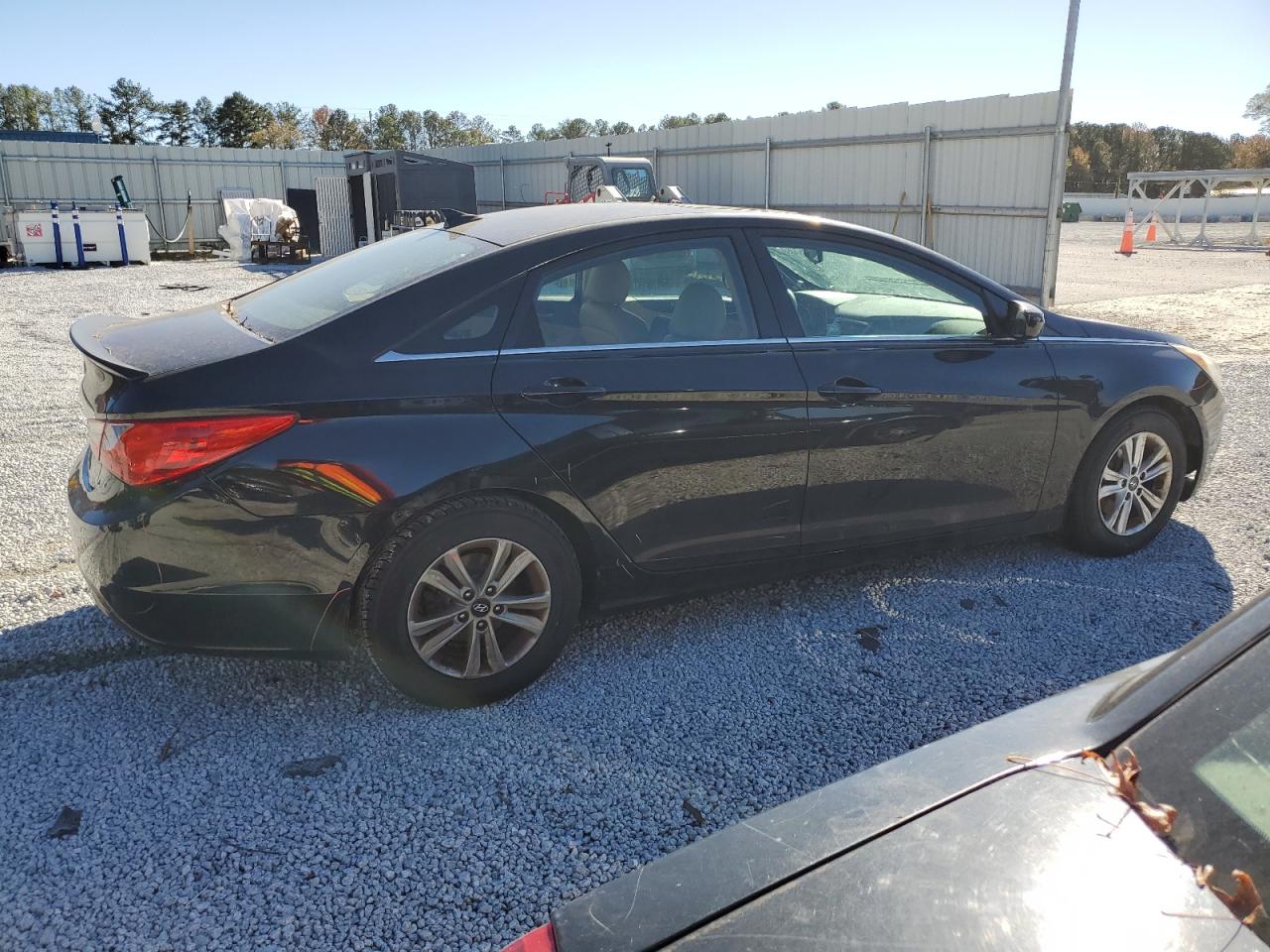 2013 Hyundai Sonata - Image 3