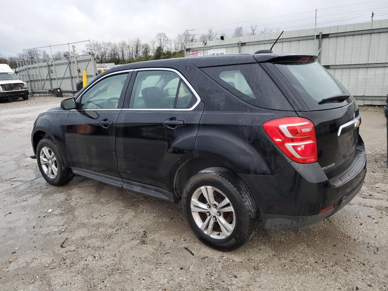 2017 Chevrolet Equinox - Image 2