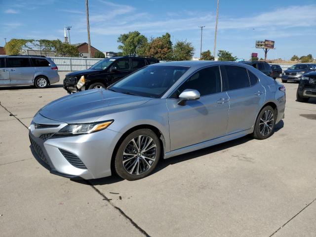  TOYOTA CAMRY 2018 Серебристый