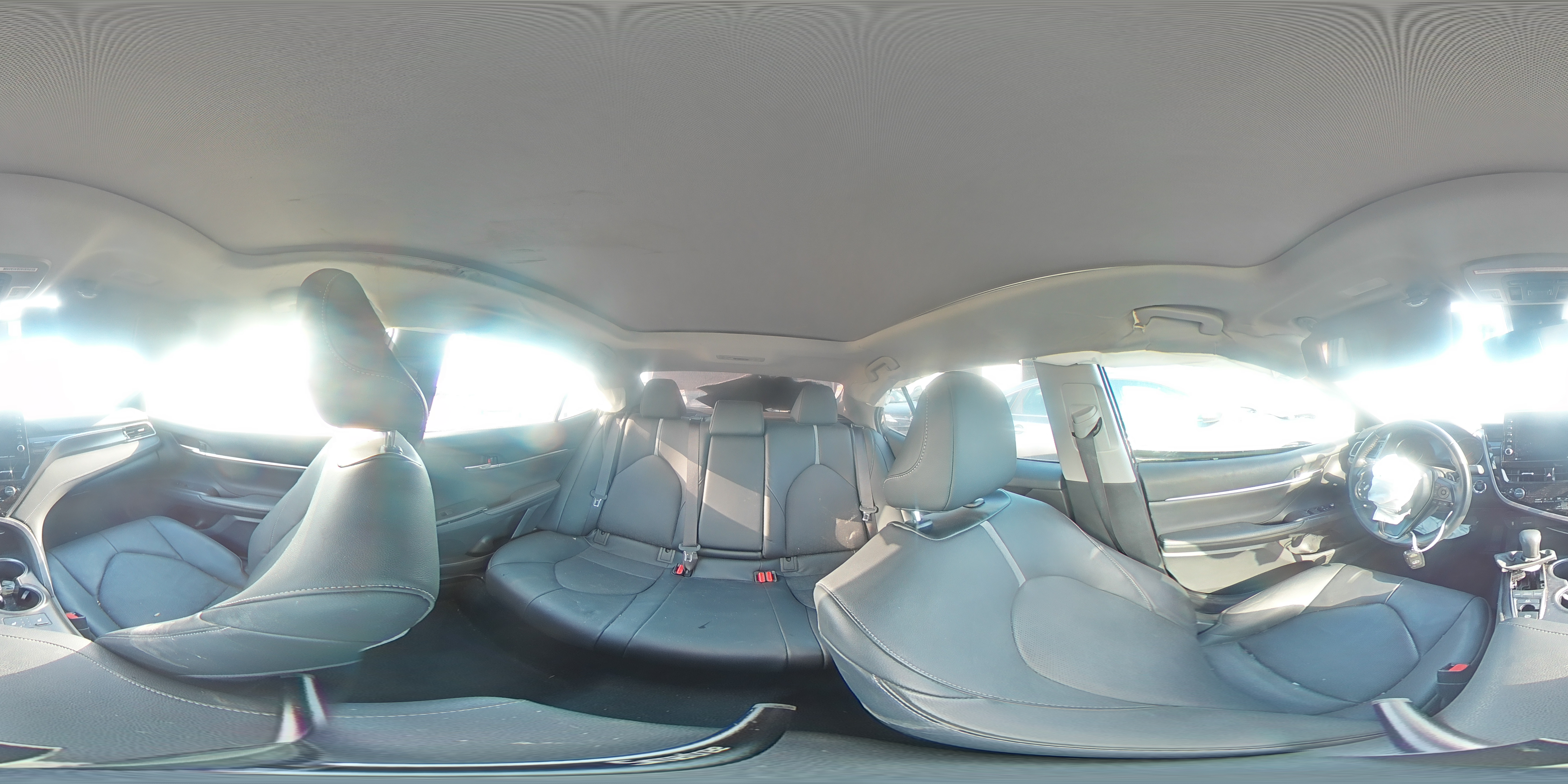 2021 Toyota Camry - Image 15