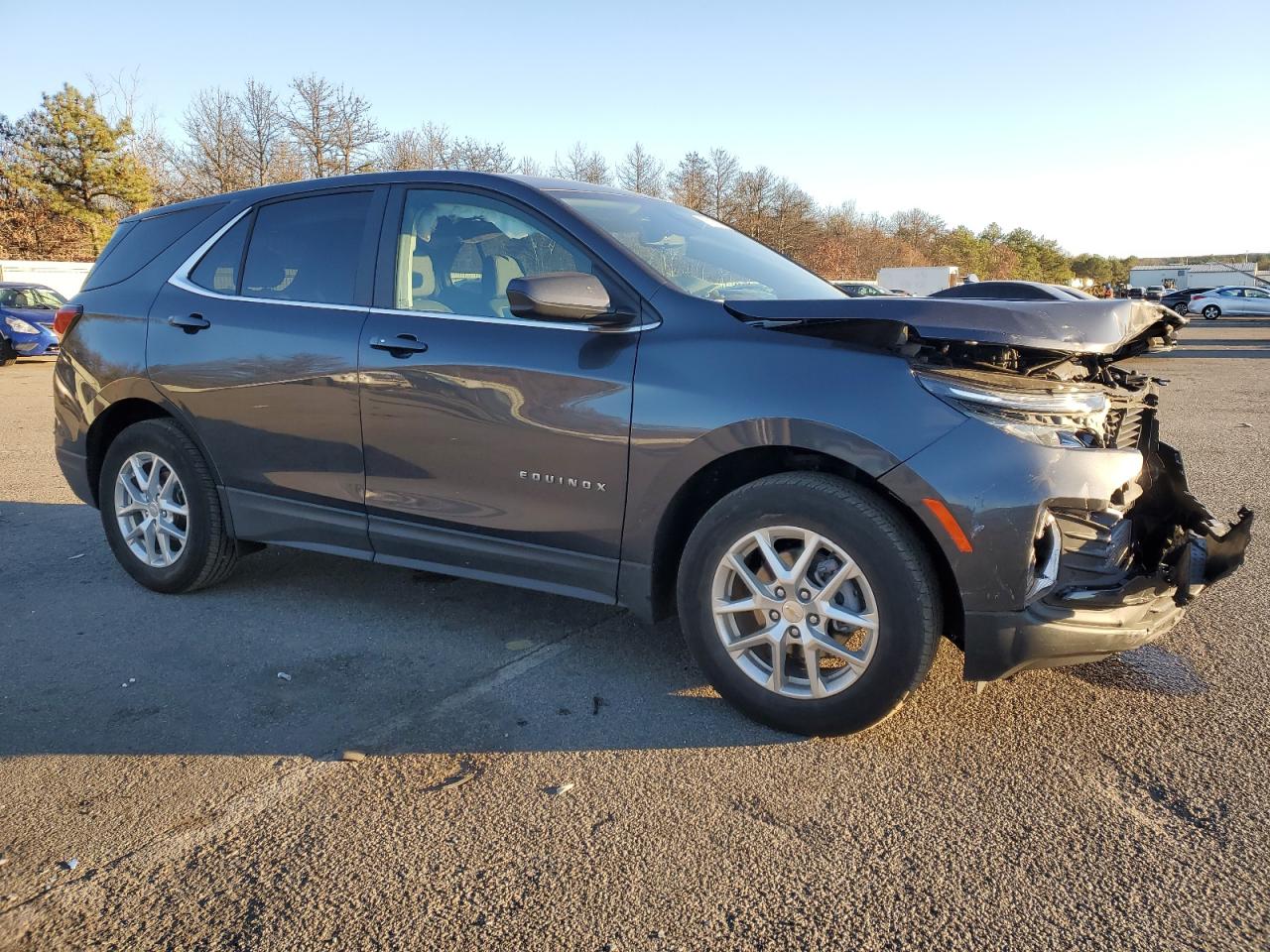 2022 Chevrolet Equinox - Image 4