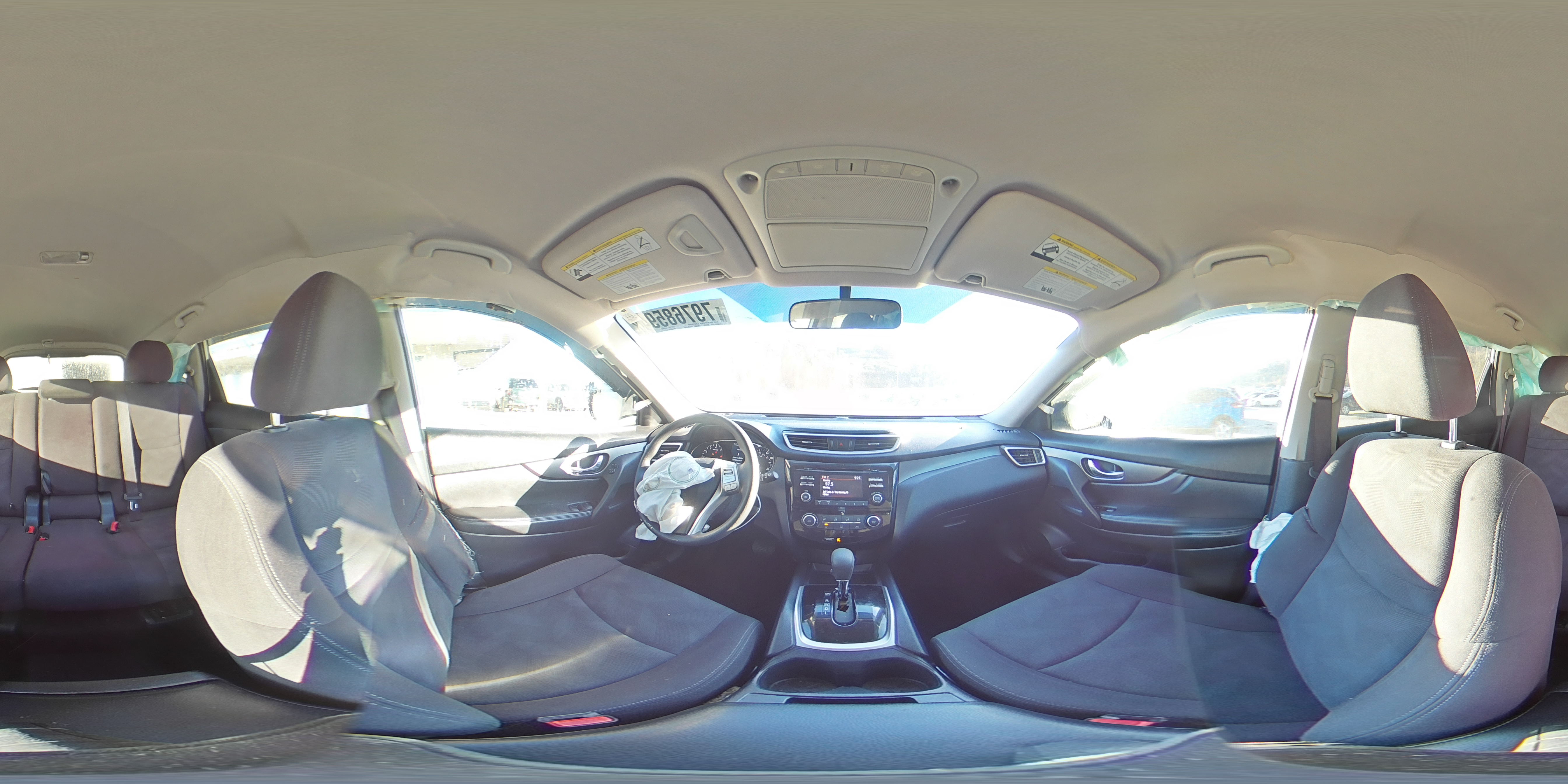 2016 Nissan Rogue - Image 14