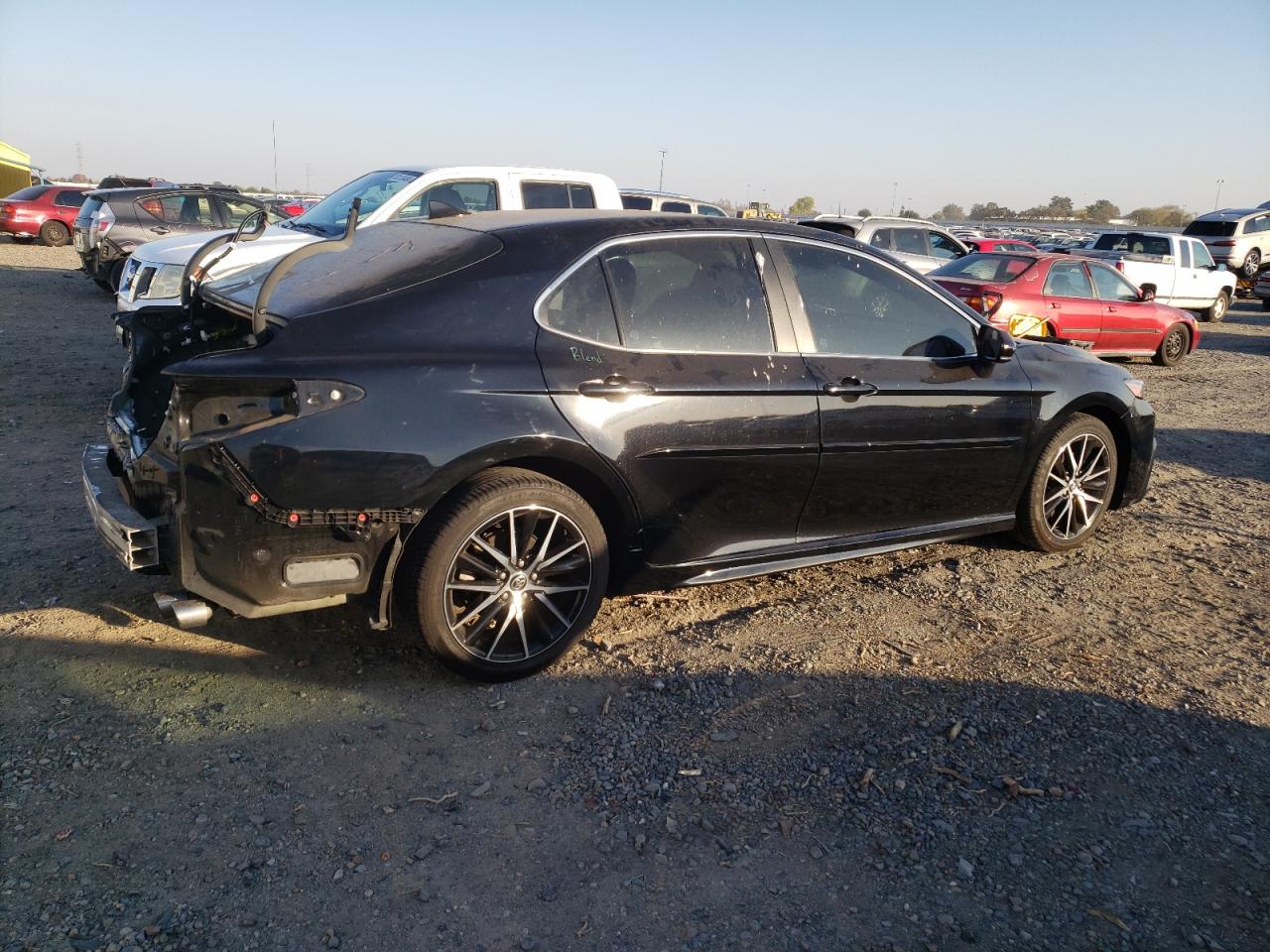 VIN 4T1G11AK2MU421438 2021 TOYOTA CAMRY no.3