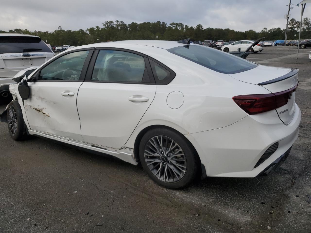2023 Kia Forte - Image 2