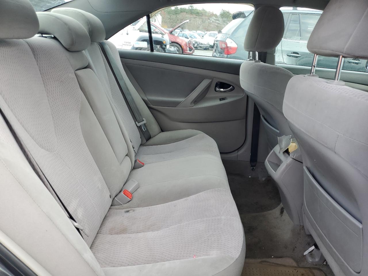 2010 Toyota Camry - Image 10