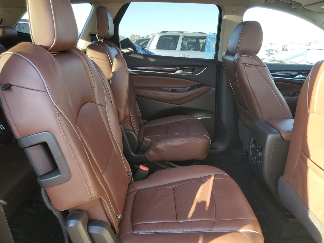 2018 Buick Enclave - Image 11