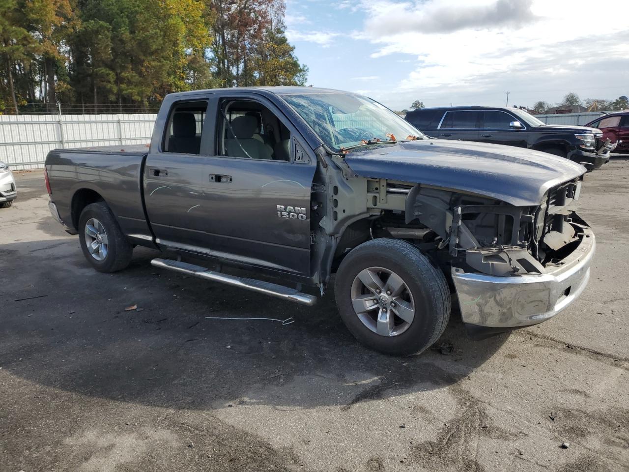 2014 RAM 1500 - Image 4
