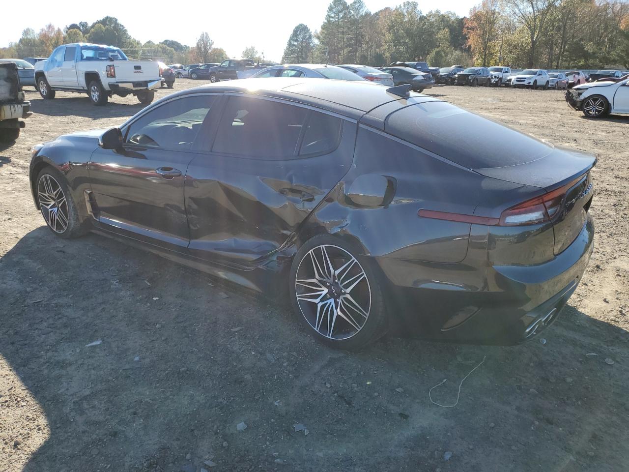 2022 Kia Stinger - Image 2