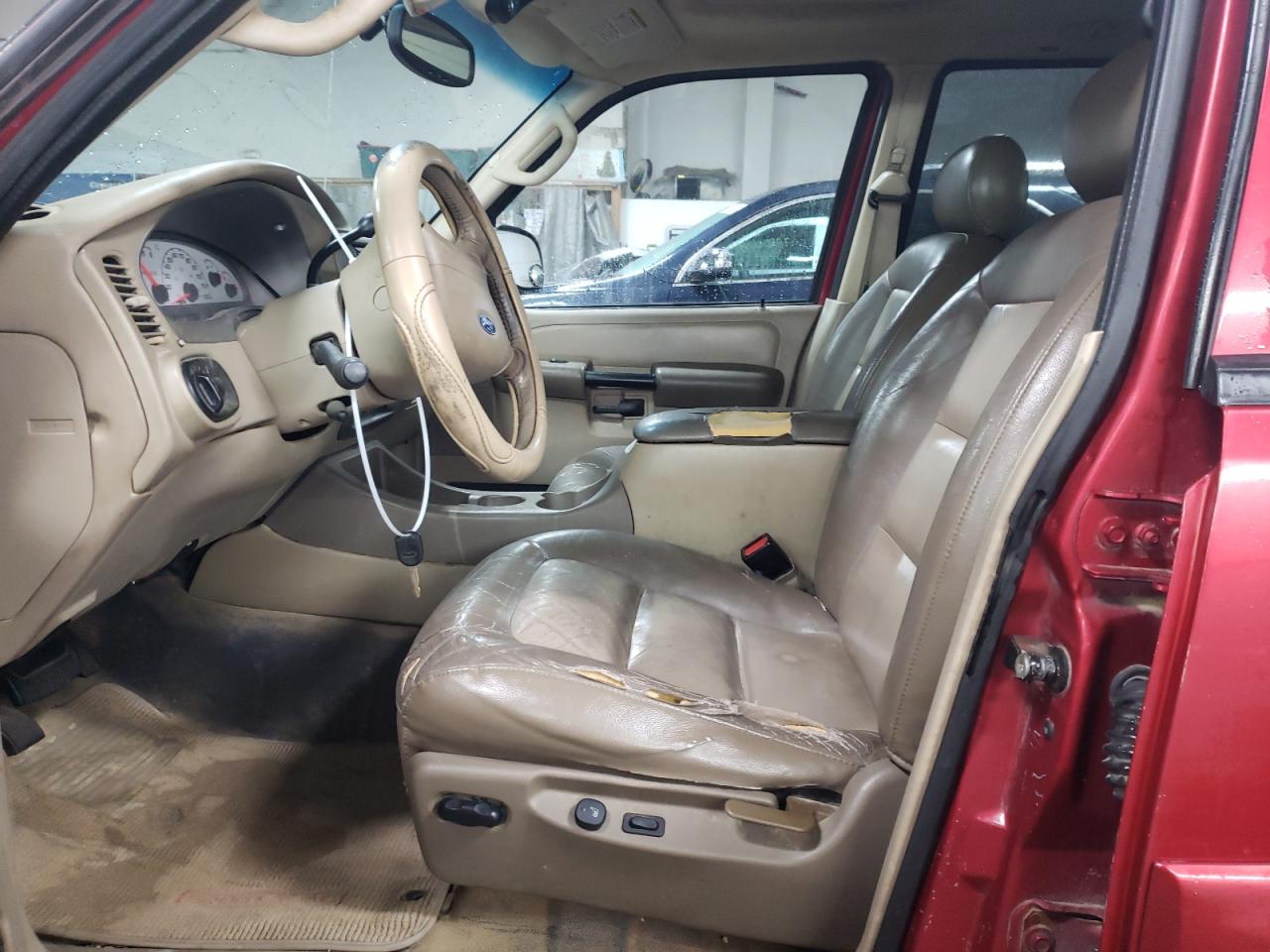 2004 Ford Explorer - Image 7