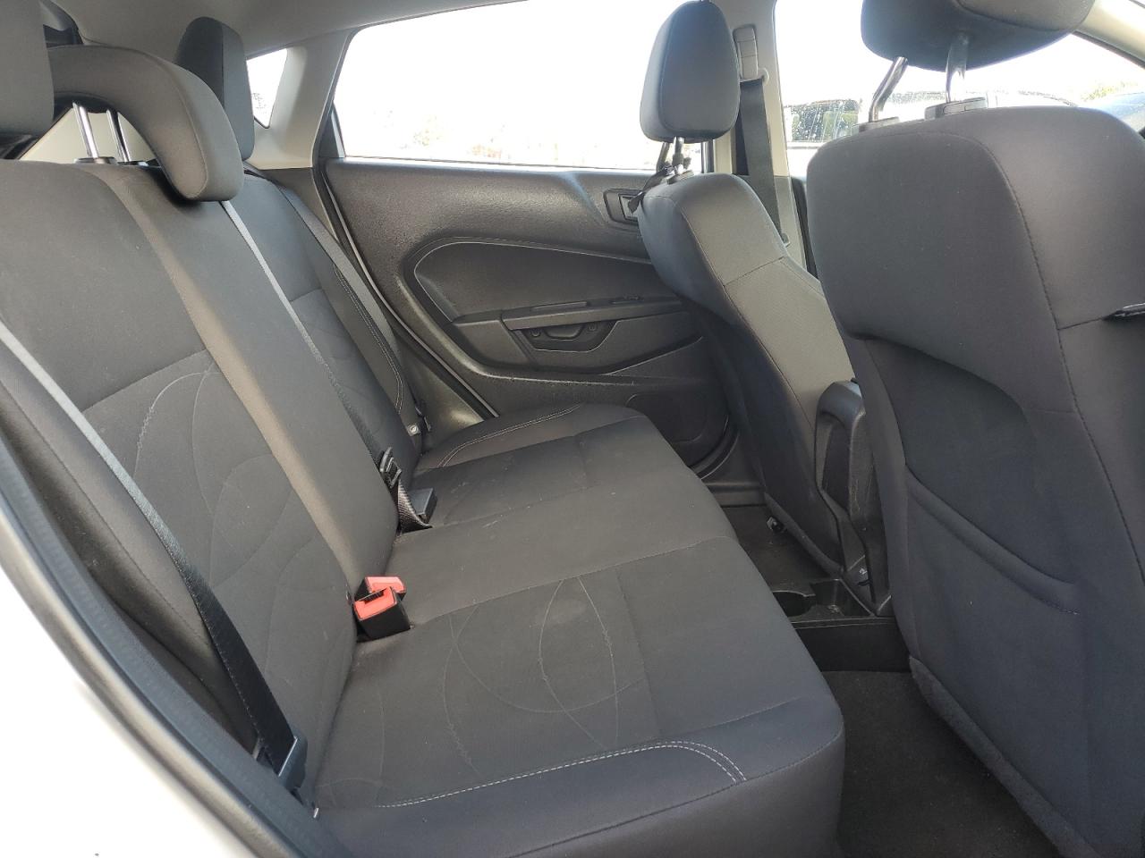 2018 Ford Fiesta - Image 10