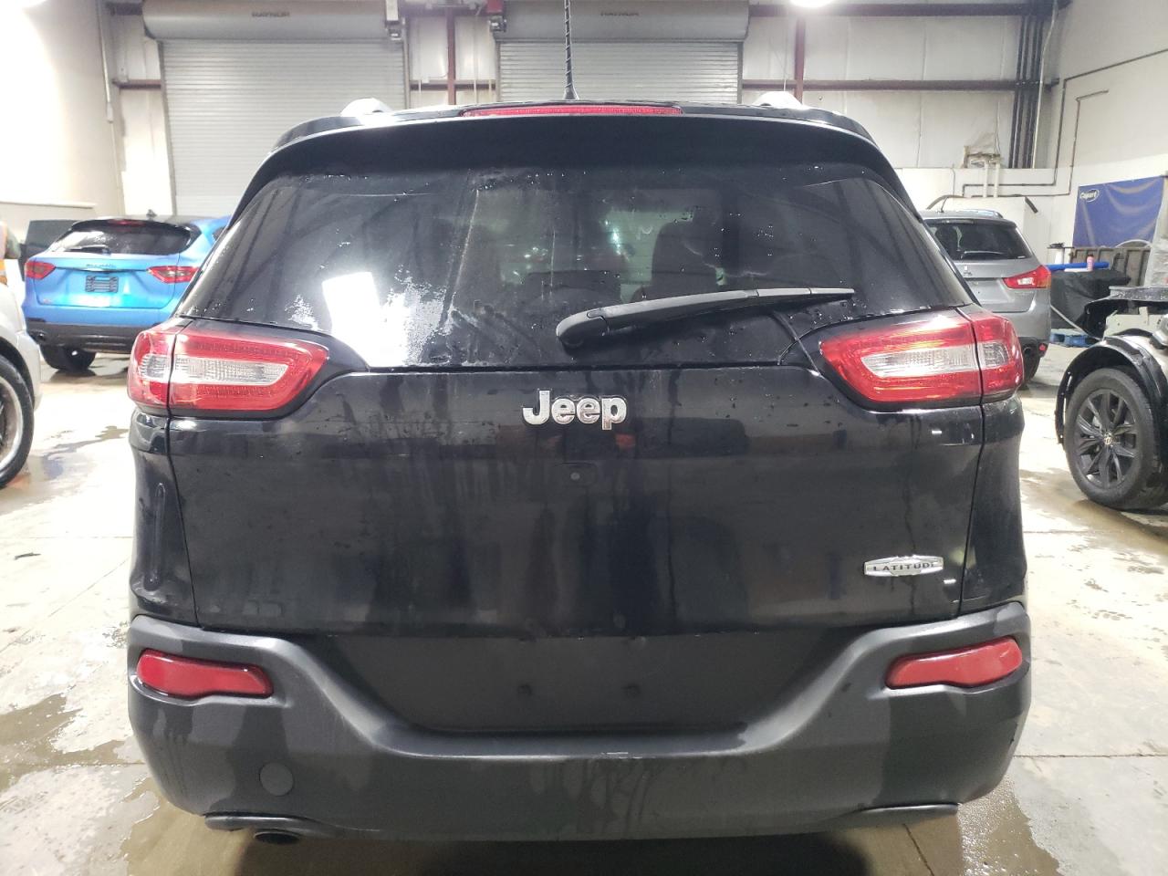 2017 Jeep Cherokee Latitude VIN: 1C4PJLCB0HD223346 Lot: 79297134