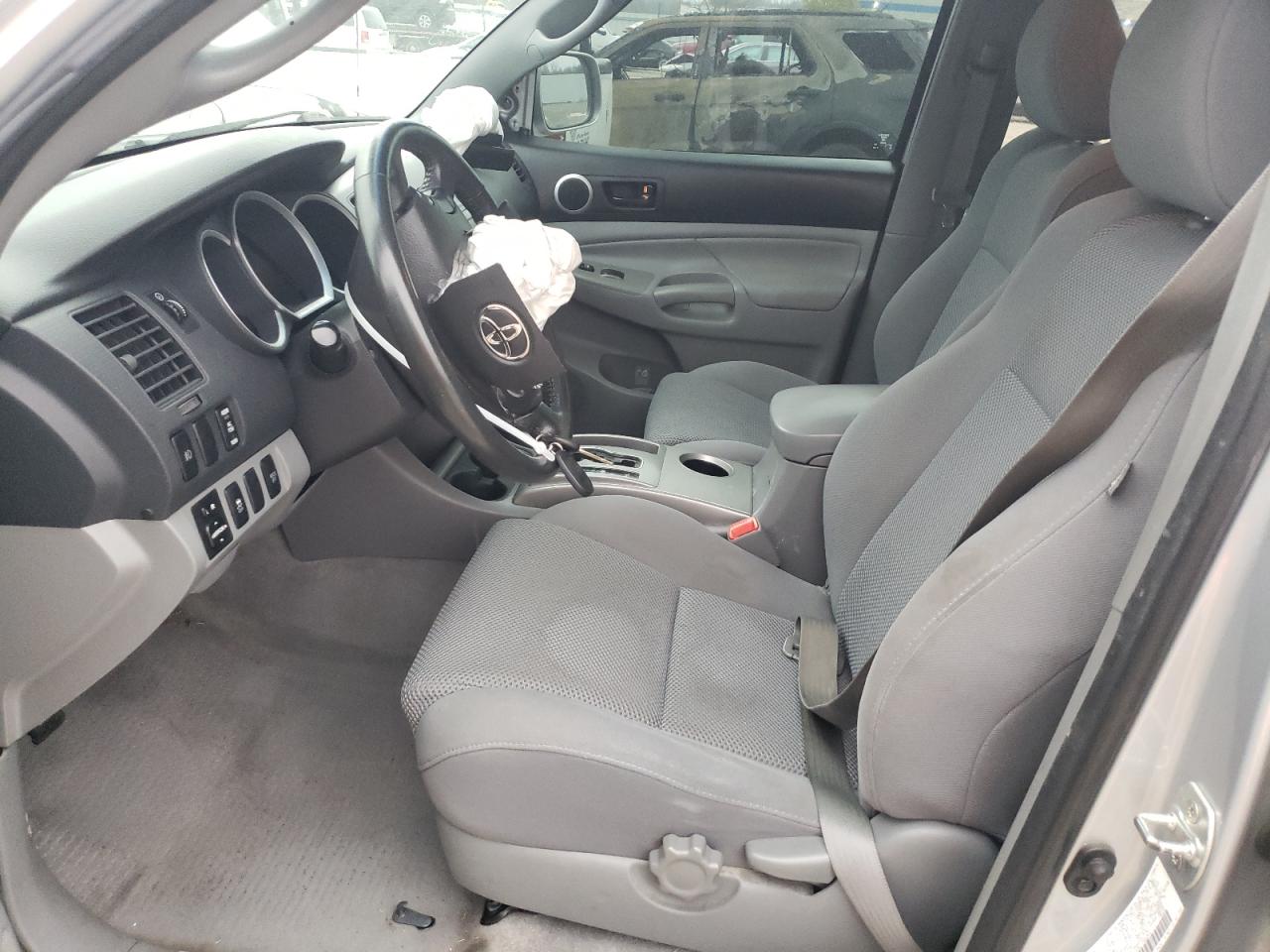 2011 Toyota Tacoma - Image 7