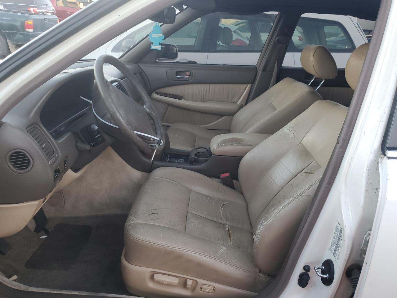 1992 Lexus Ls 400 VIN: JT8UF11E3N0126276 Lot: 81138894
