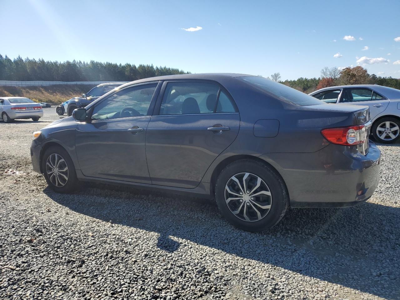 VIN 5YFBU4EE6DP131163 2013 TOYOTA COROLLA no.2