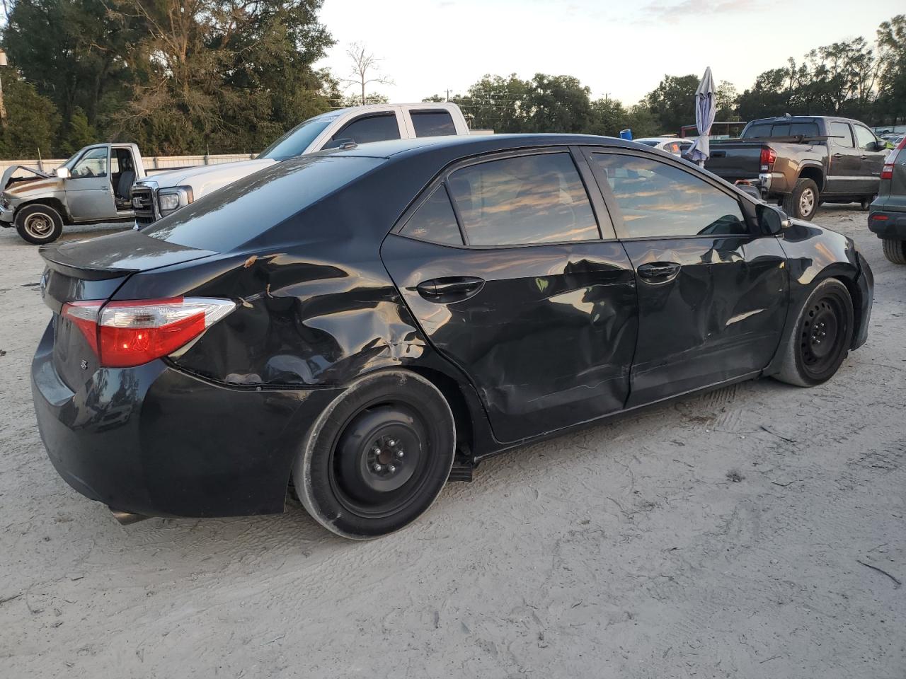 2015 Toyota Corolla - Image 3