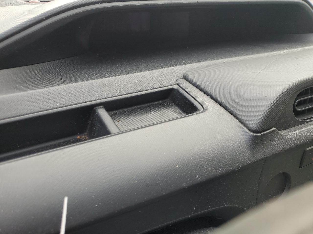 2014 Toyota Prius - Image 9
