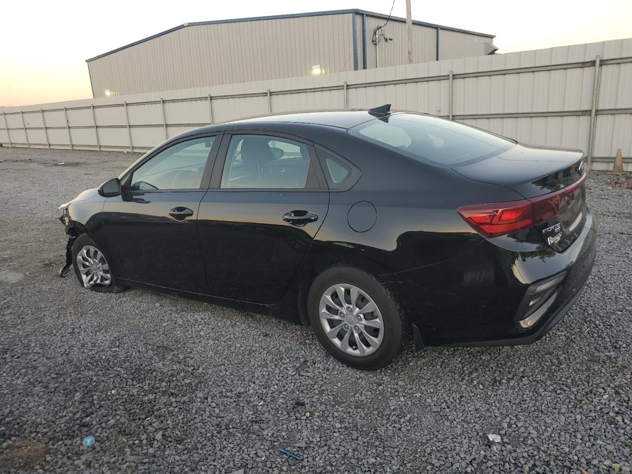 2021 Kia Forte - Image 2