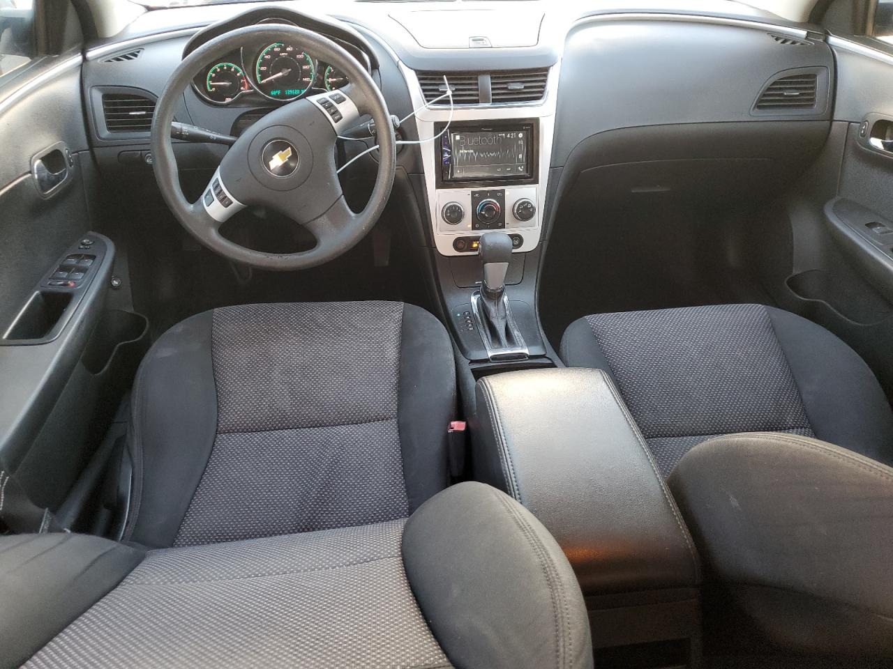 2011 Chevrolet Malibu - Image 8