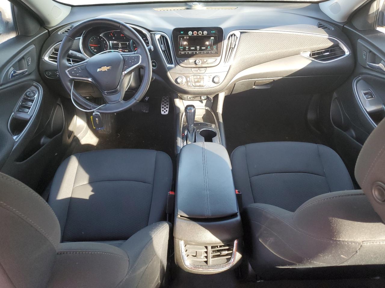2016 Chevrolet Malibu - Image 8