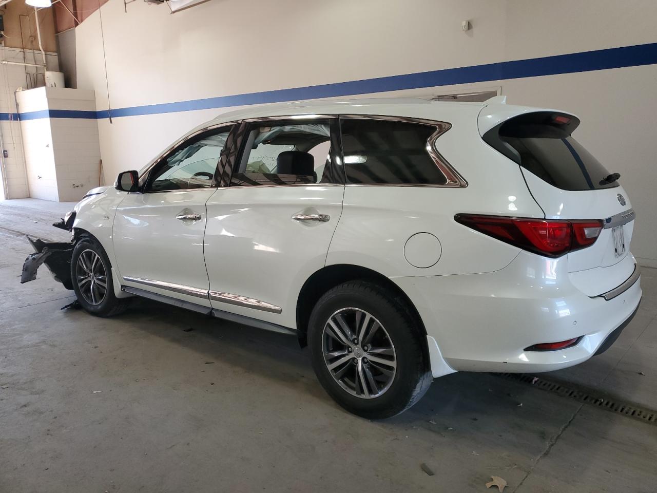 2017 Infiniti QX60 - Image 2