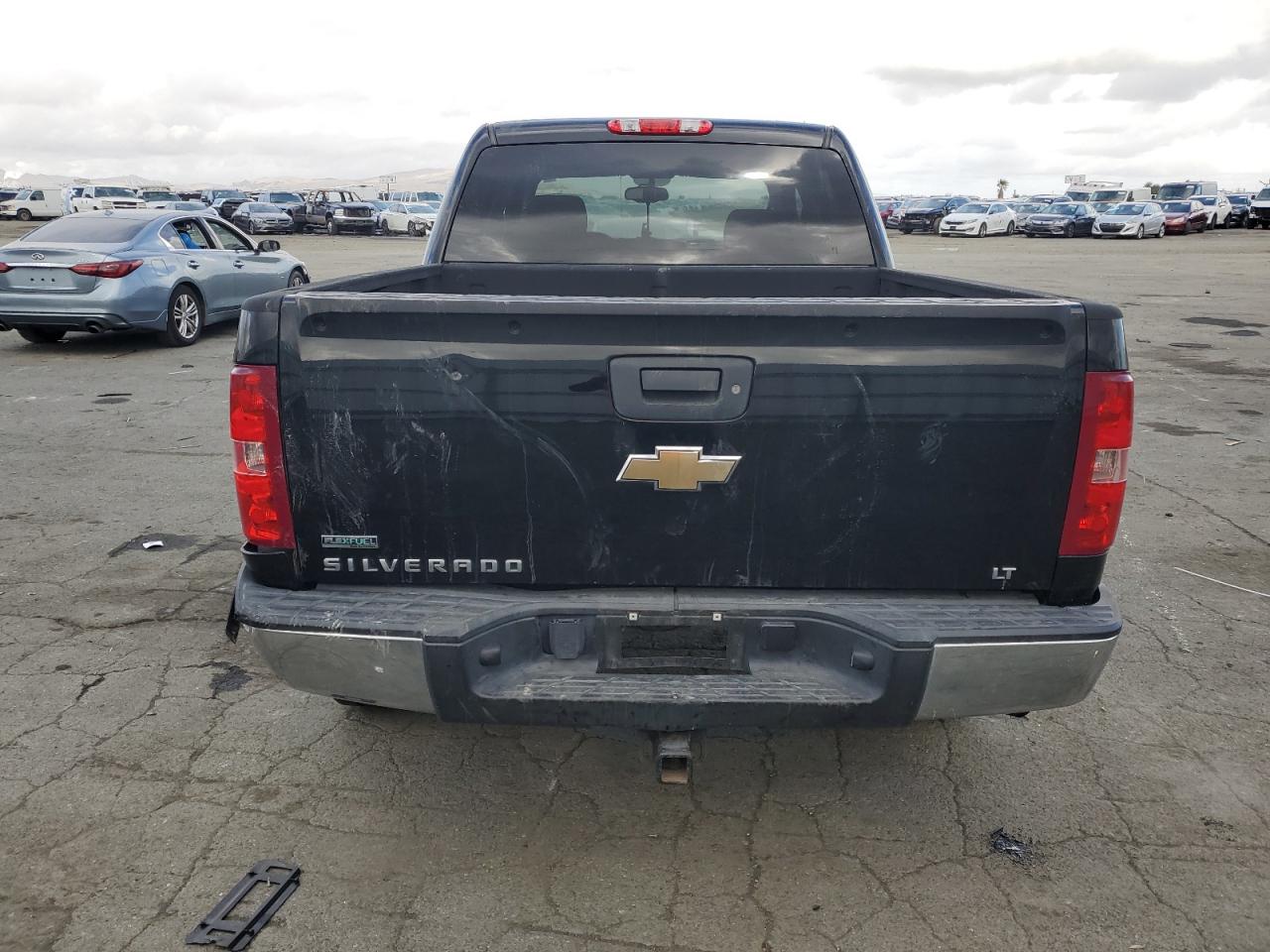 2011 Chevrolet Silverado - Image 6