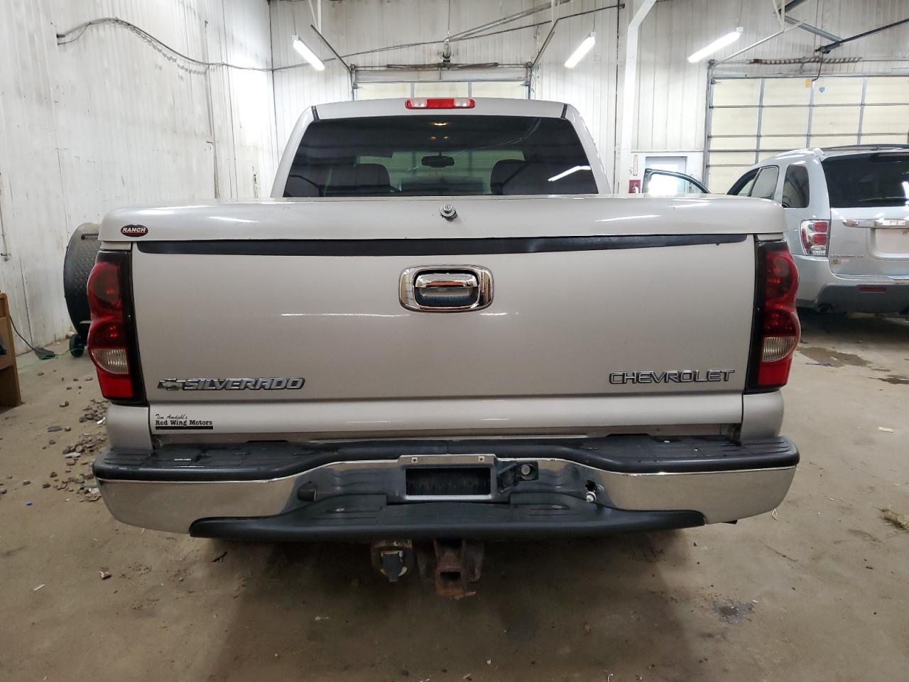 2004 Chevrolet Silverado K1500 VIN: 2GCEK13T841384275 Lot: 80211214