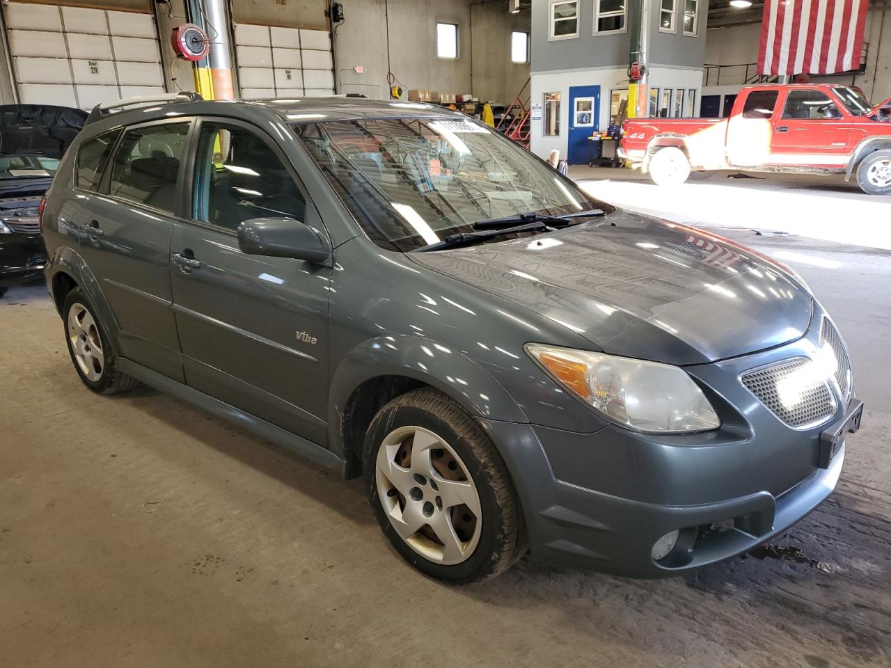 2006 Pontiac Vibe - Image 4