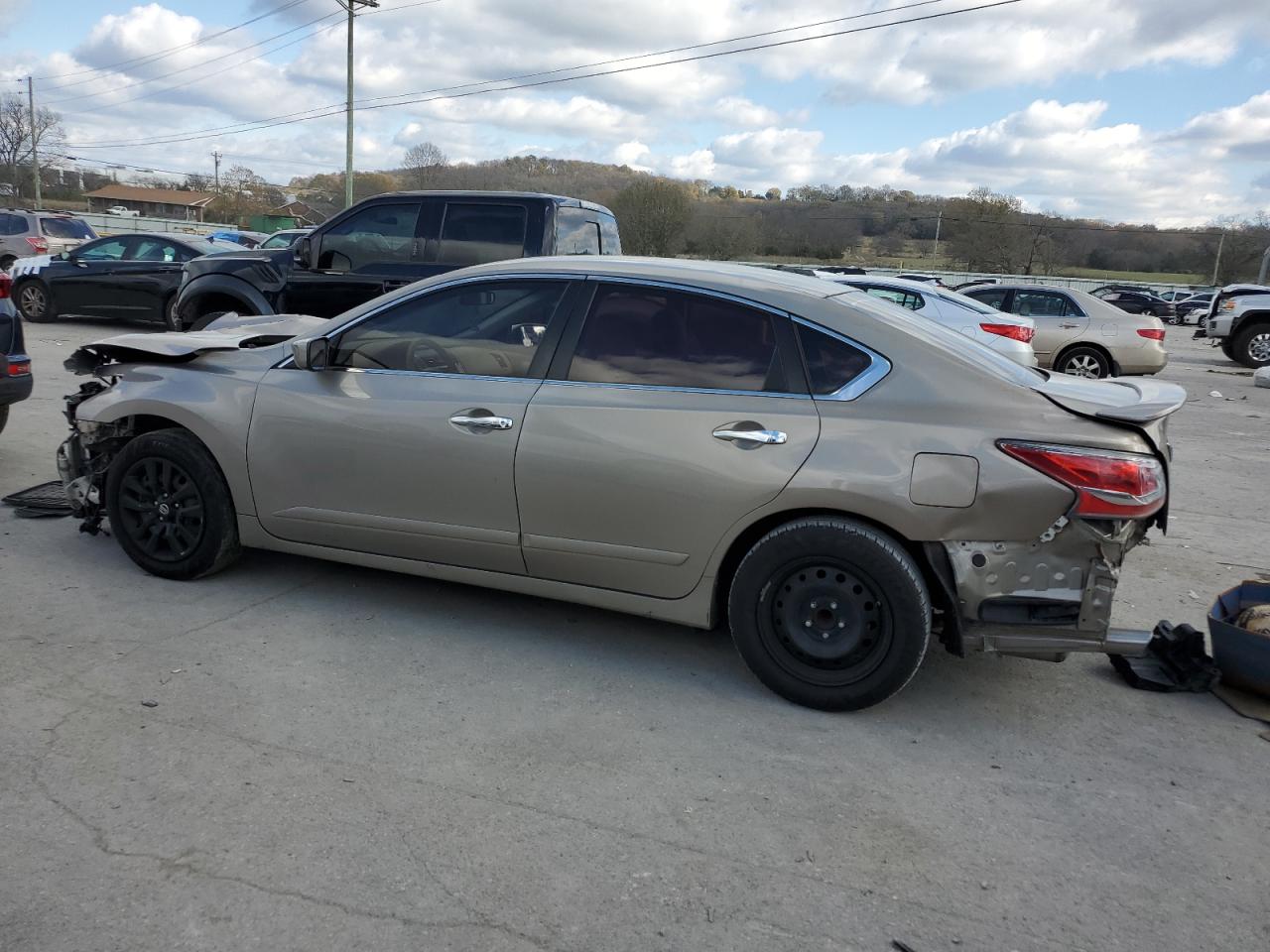 2014 Nissan Altima - Image 2