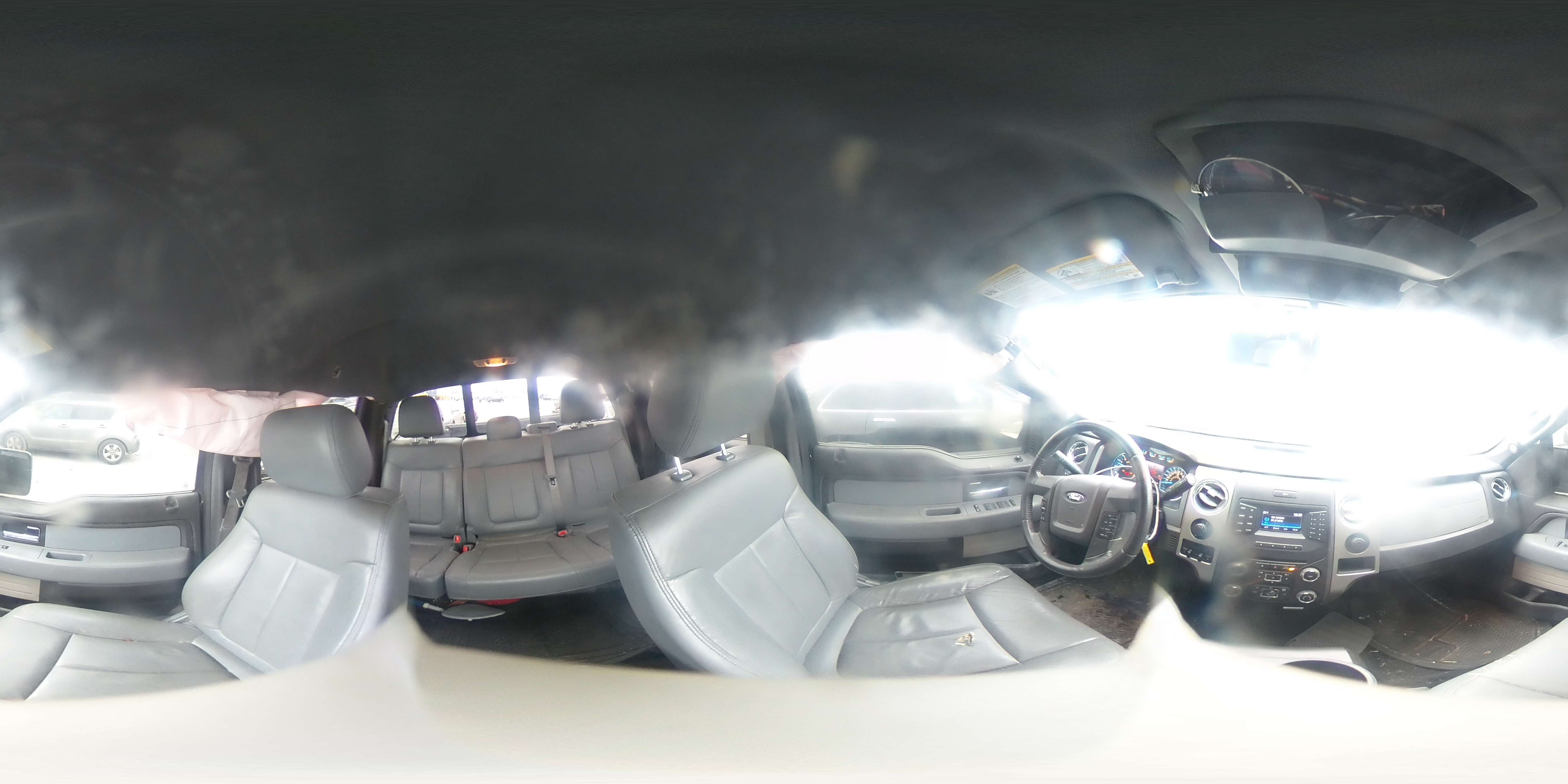 2014 Ford F-150 - Image 13