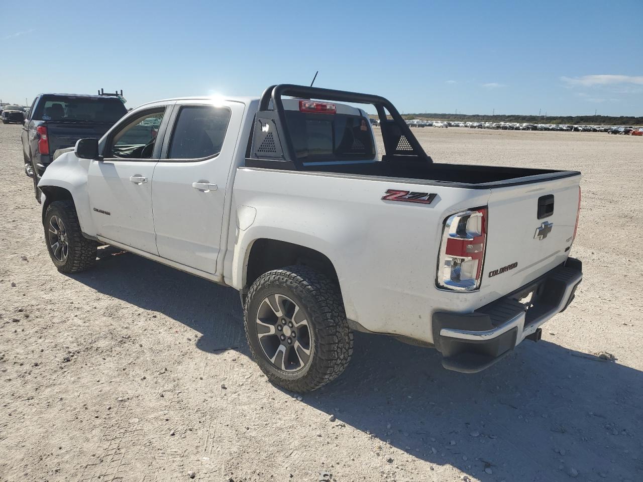 2016 Chevrolet Colorado - Image 2