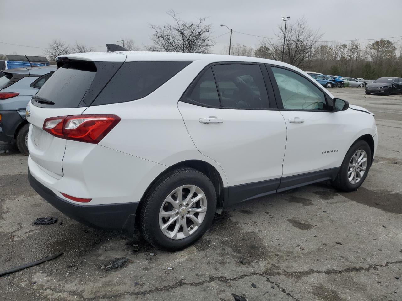 2019 Chevrolet Equinox - Image 3
