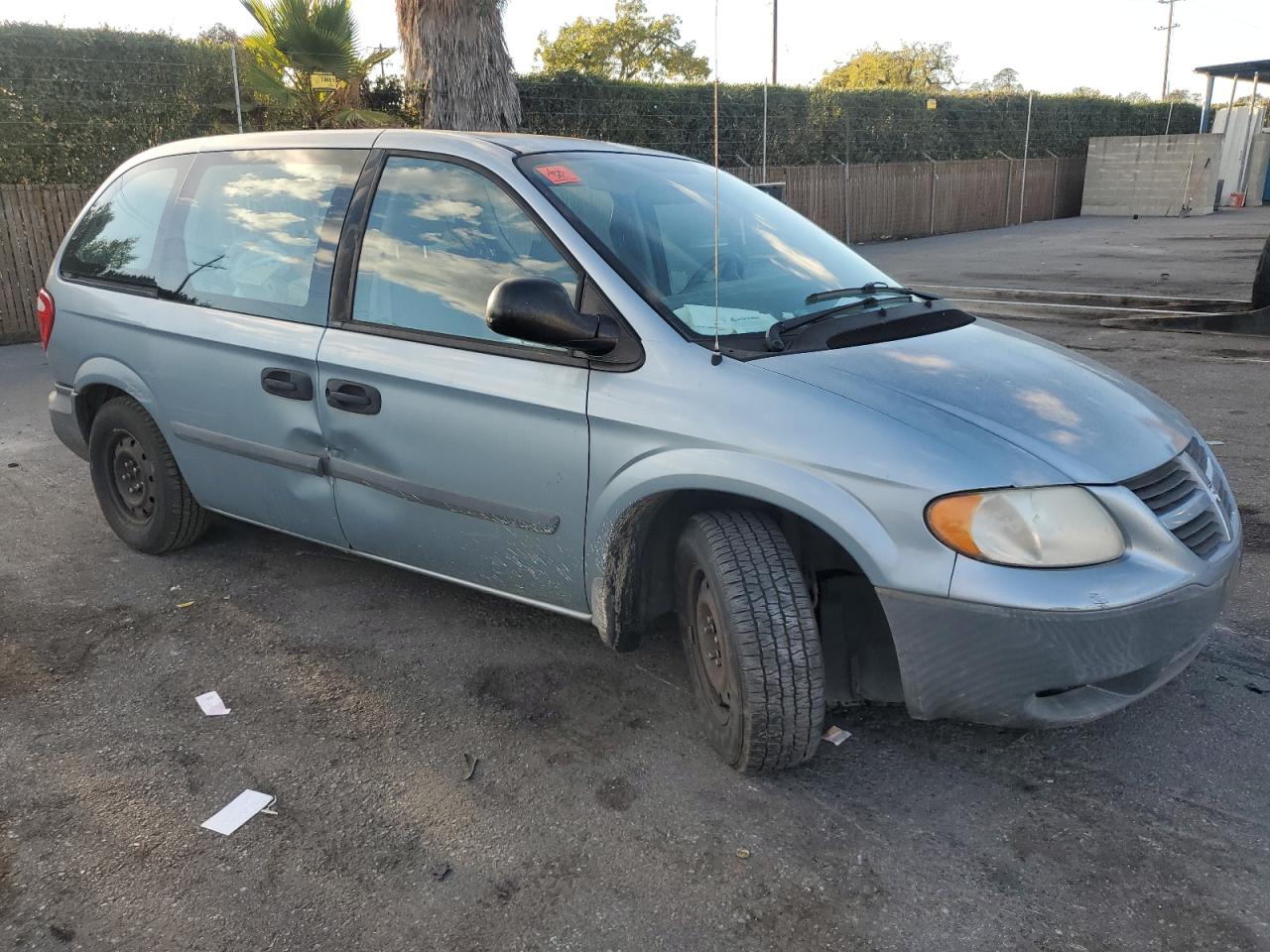 2006 Dodge Caravan - Image 4