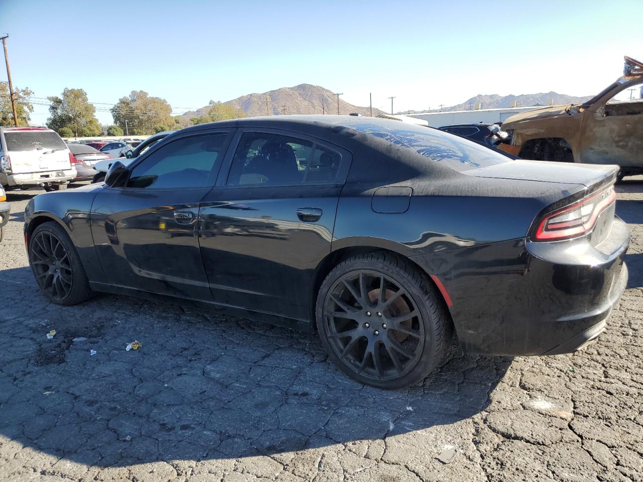 VIN 2C3CDXBGXFH735694 2015 DODGE CHARGER no.2