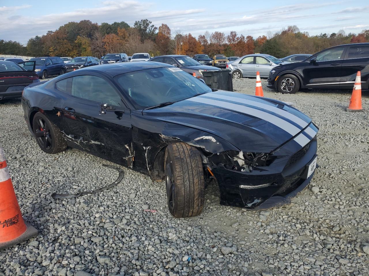 2022 Ford Mustang - Image 4