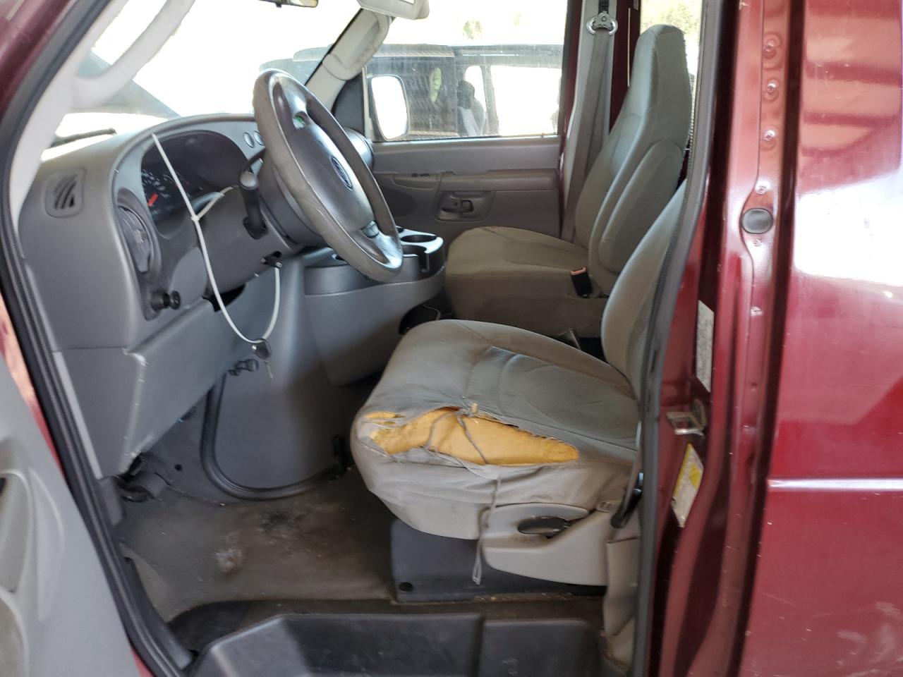 2008 Ford Econoline E350 Super Duty Wagon VIN: 1FBNE31L78DA73425 Lot: 83783695