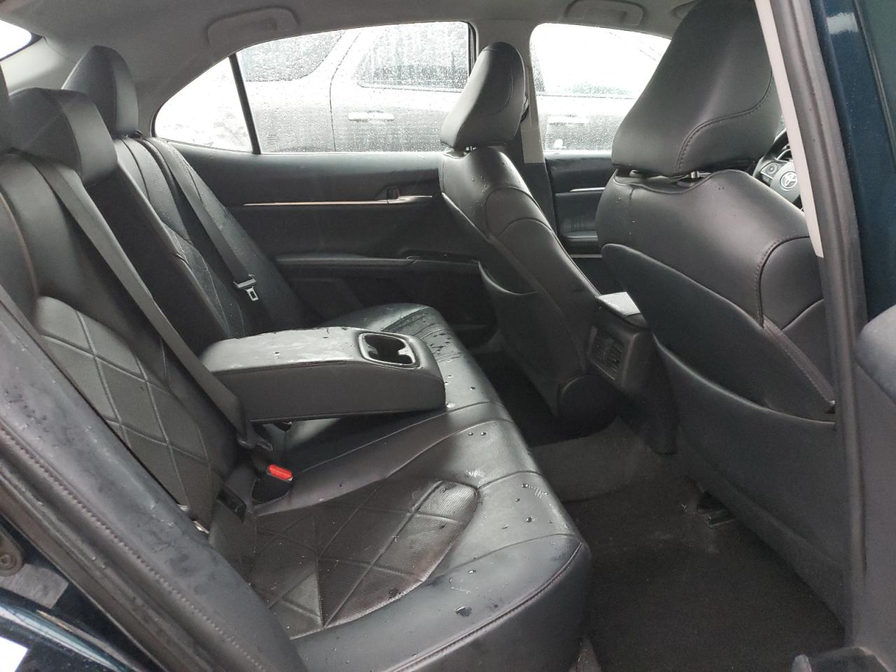2019 Toyota Camry - Image 10
